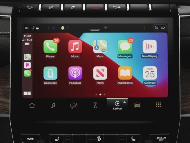 Photo of 2025 Diamond Black Jeep Grand Cherokee L