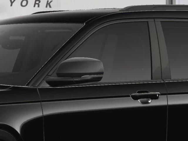 Photo of 2025 Diamond Black Jeep Grand Cherokee L
