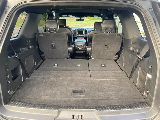 Photo of 2019 Agate Black Metallic Ford Expedition