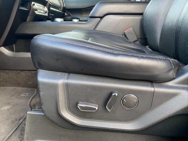Photo of 2019 Agate Black Metallic Ford Expedition