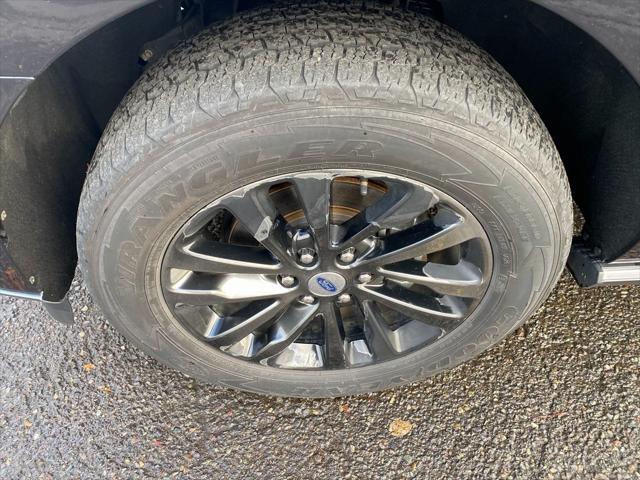 Photo of 2019 Agate Black Metallic Ford Expedition