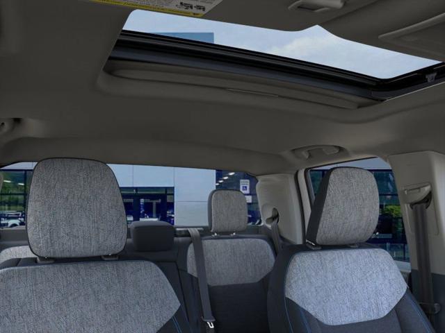 Photo of 2025 Space White Metallic Ford Maverick