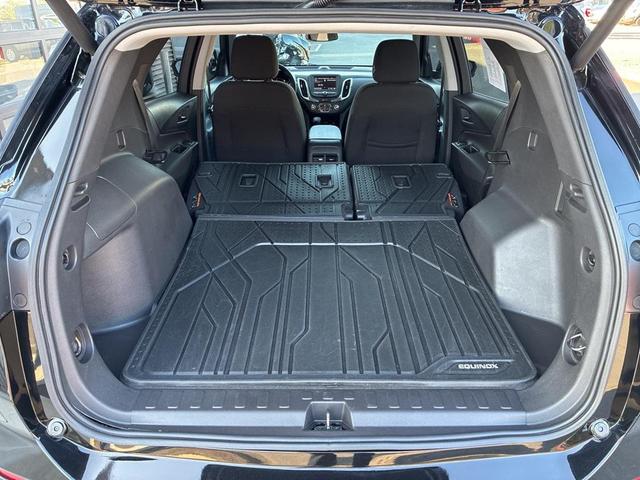 Photo of 2023 Mosaic Black Metallic Chevrolet Equinox