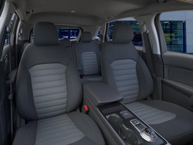 Photo of 2024 Oxford White Ford Edge