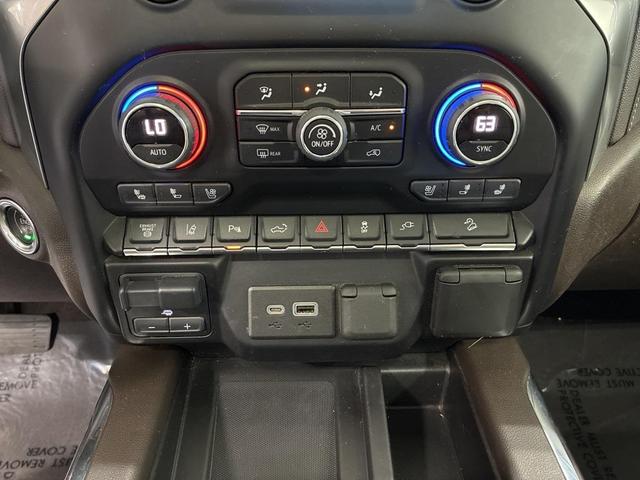 Photo of 2022 Silver Ice Metallic Chevrolet Silverado 3500