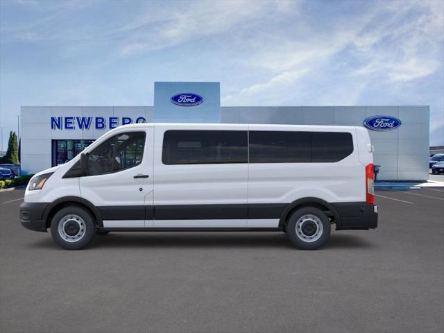 Photo of 2025 Oxford White Ford Transit-350