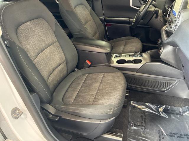 Photo of 2023 Oxford White Ford Bronco Sport