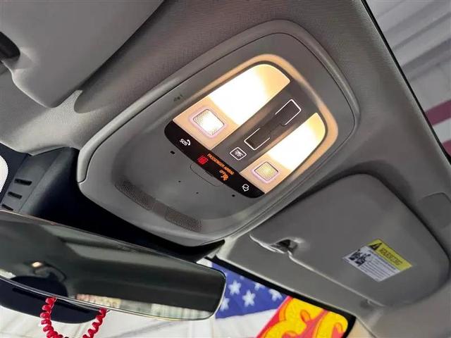 Photo of 2023 Crystal White Metallic Volvo S60