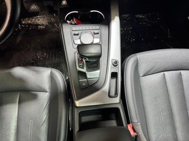 Photo of 2017 Gray Metallic Audi A4