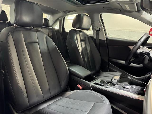 Photo of 2017 Gray Metallic Audi A4