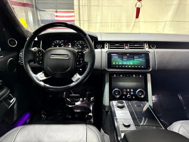 Photo of 2022 Gray Land Rover Range Rover