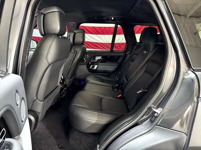 Photo of 2022 Gray Land Rover Range Rover