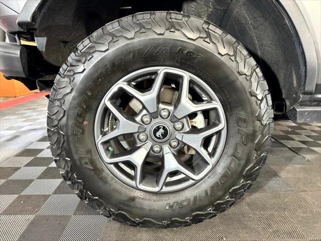 Photo of 2021 Gray Metallic Ford Bronco
