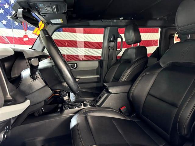 Photo of 2021 Gray Metallic Ford Bronco