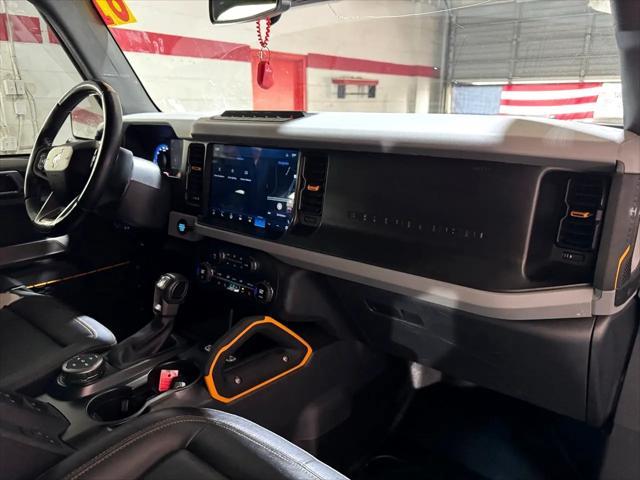 Photo of 2021 Gray Metallic Ford Bronco
