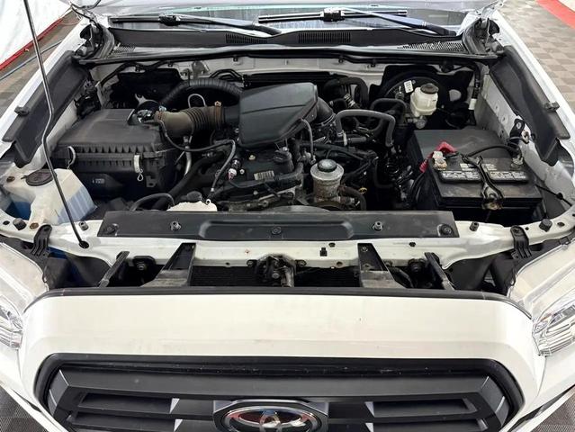 Photo of 2021 Super White Toyota Tacoma