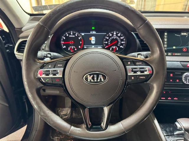 Photo of 2017 Gravity Blue Kia Cadenza