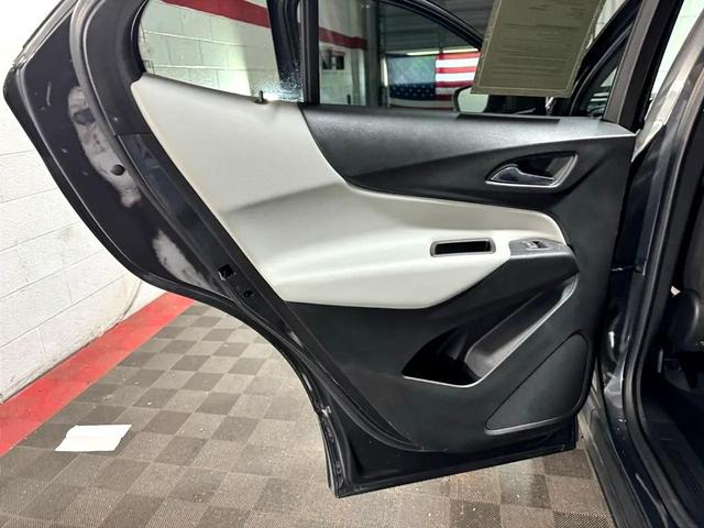 Photo of 2020 Nightfall Gray Metallic Chevrolet Equinox