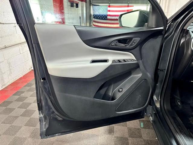 Photo of 2020 Nightfall Gray Metallic Chevrolet Equinox