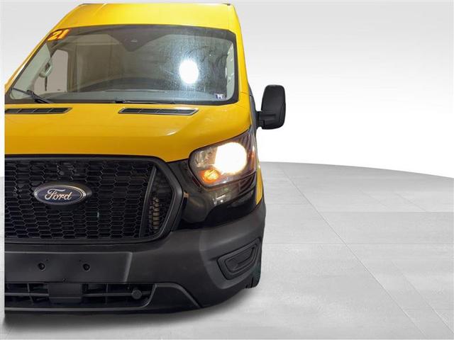 Photo of 2021 Oxford White Ford Transit-250