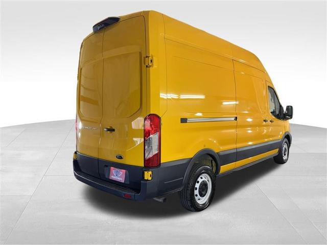 Photo of 2021 Oxford White Ford Transit-250