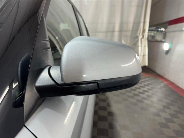 Photo of 2021 Stellar Silver Hyundai VENUE