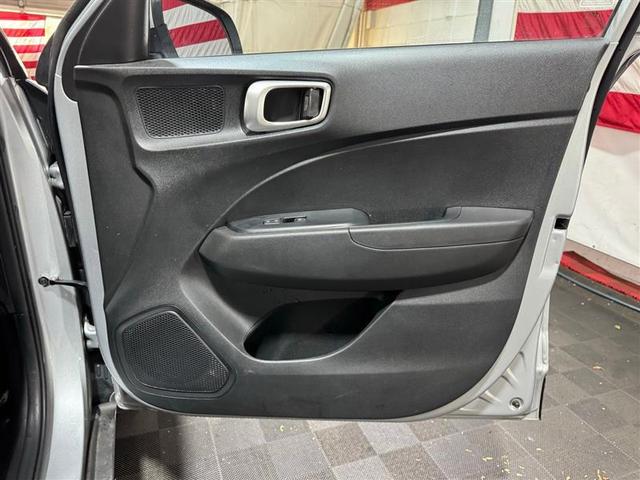 Photo of 2021 Stellar Silver Hyundai VENUE
