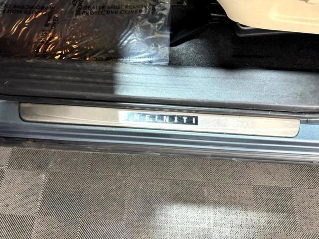 Photo of 2018 Hagane Blue INFINITI QX60