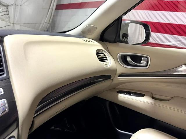 Photo of 2018 Hagane Blue INFINITI QX60