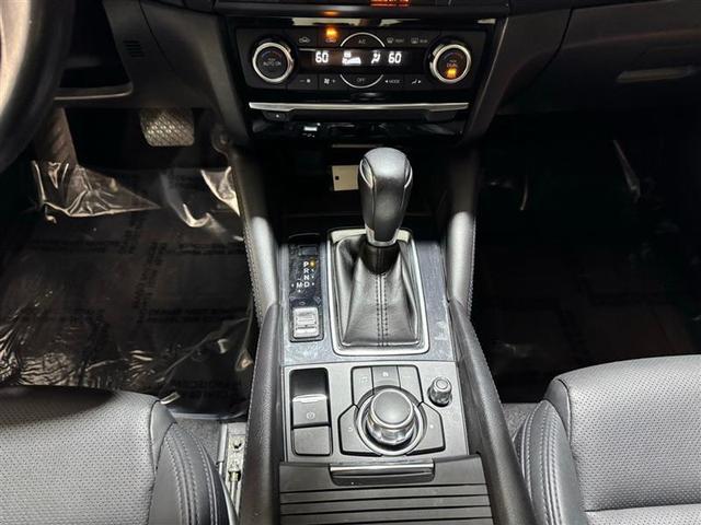 Photo of 2016 Snowflake White Pearl Mica Mazda Mazda6