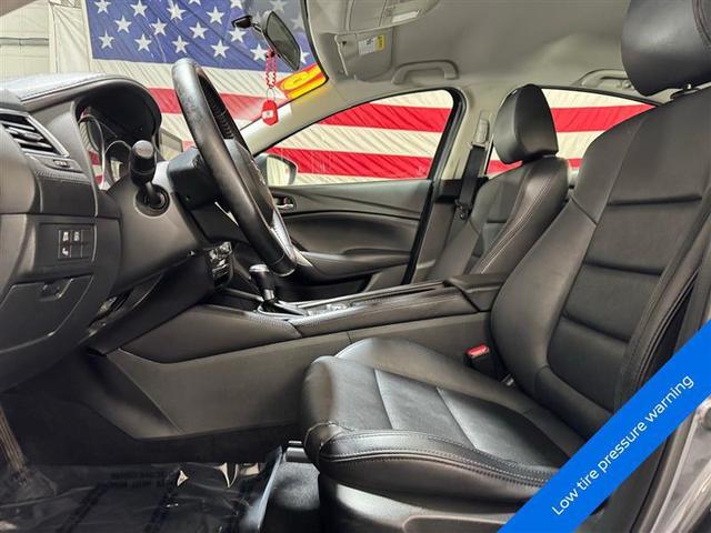 Photo of 2016 Snowflake White Pearl Mica Mazda Mazda6
