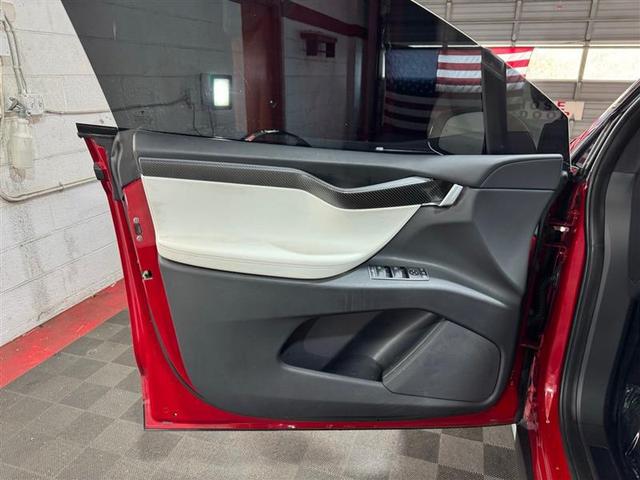 Photo of 2018 Red Multi-Coat Tesla Model X