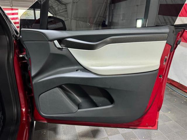 Photo of 2018 Red Multi-Coat Tesla Model X