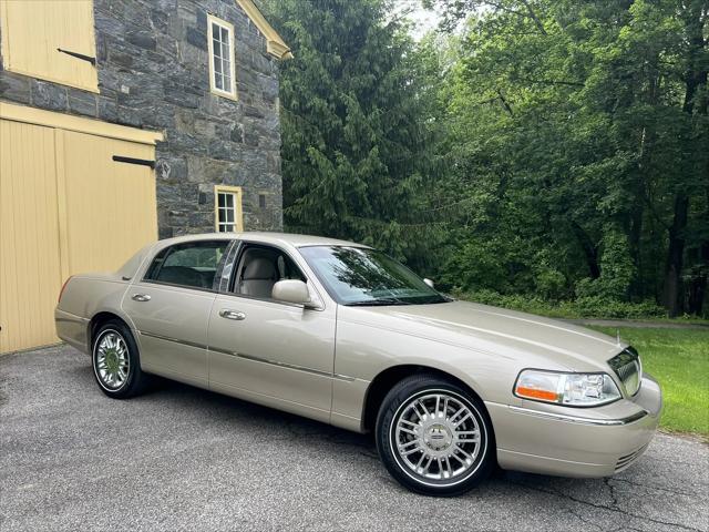 2010 Lincoln Town Car