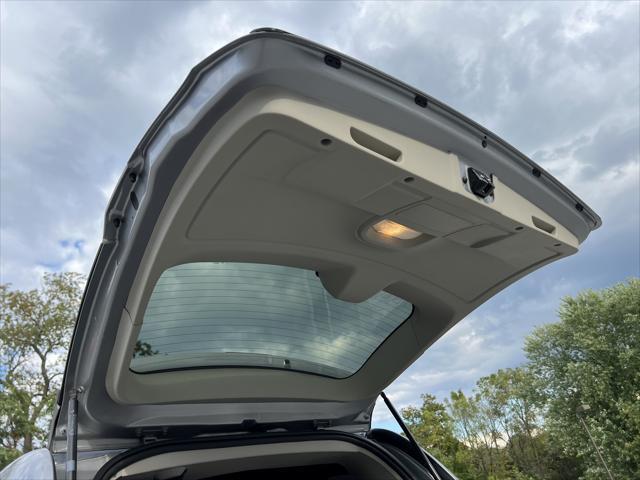 Photo of 2016 Billet Silver Metallic Clearcoat Dodge Grand Caravan