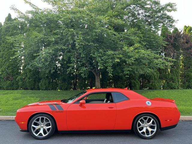 Photo of 2016 Go Mango Dodge Challenger