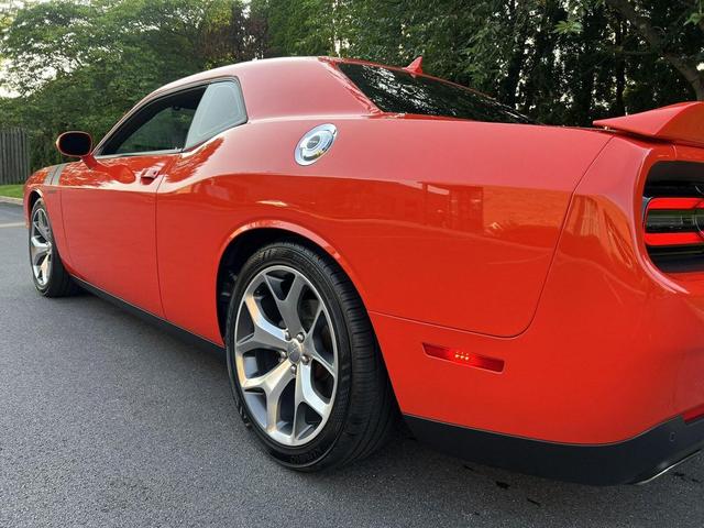 Photo of 2016 Go Mango Dodge Challenger