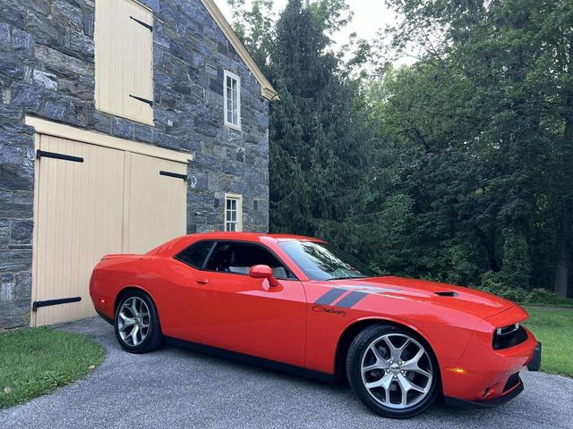 Photo of 2016 Go Mango Dodge Challenger