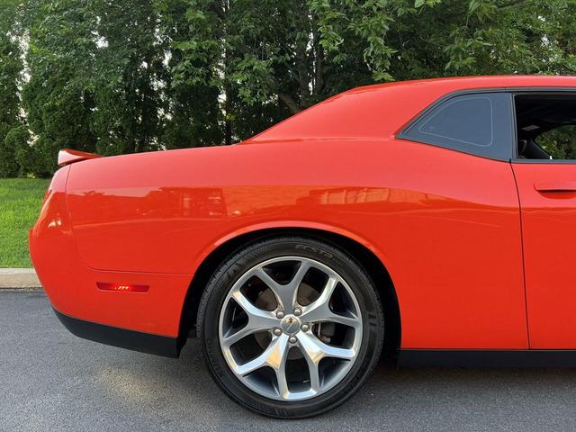 Photo of 2016 Go Mango Dodge Challenger