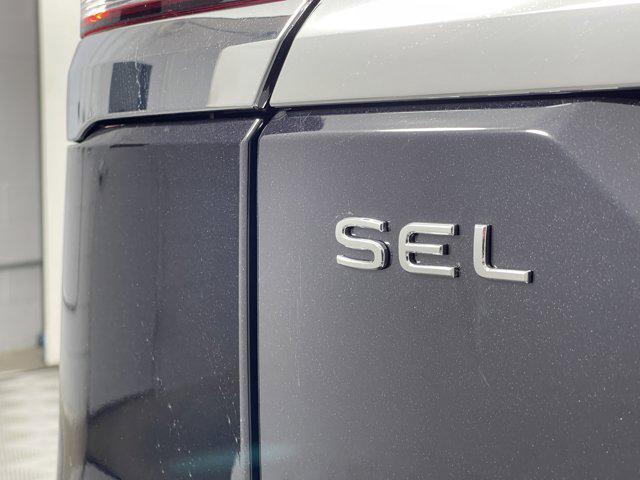Photo of 2025 Deep Black Pearl Volkswagen Atlas