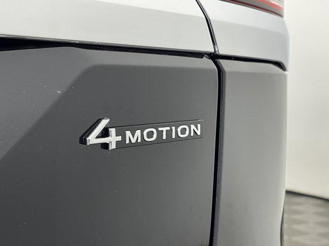 Photo of 2025 Deep Black Pearl Volkswagen Atlas