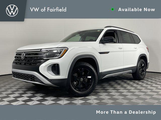 Photo of 2025 Pure White Volkswagen Atlas
