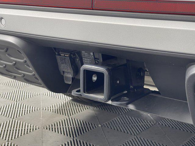 Photo of 2025 Pure White Volkswagen Atlas