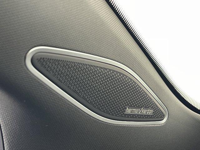 Photo of 2025 Opal White w/Black Roof Volkswagen ID.4