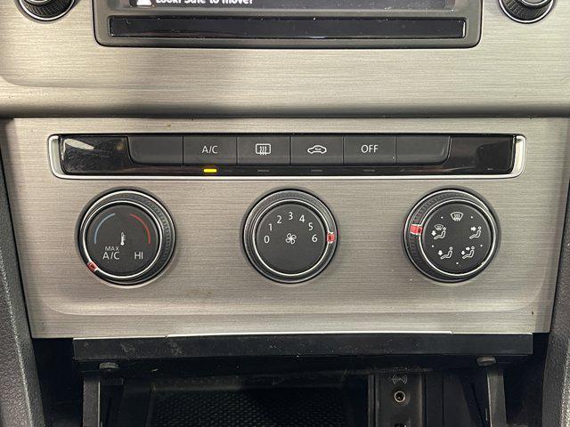 Photo of 2016 Platinum Gray Metallic Volkswagen Golf