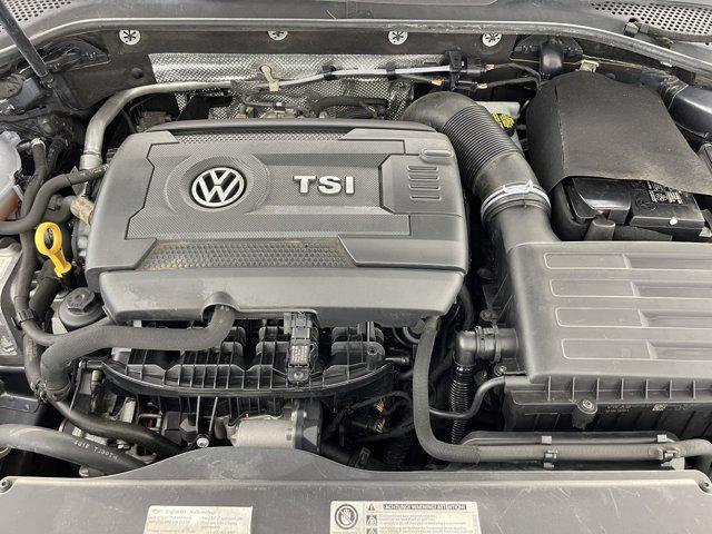 Photo of 2016 Platinum Gray Metallic Volkswagen Golf