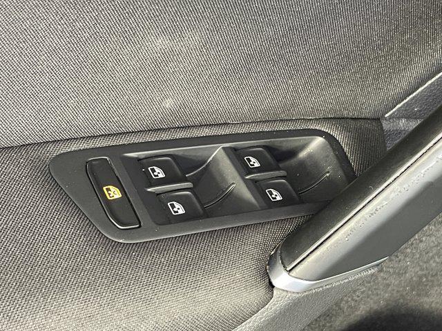 Photo of 2016 Platinum Gray Metallic Volkswagen Golf