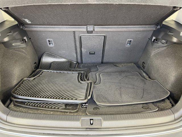 Photo of 2016 Platinum Gray Metallic Volkswagen Golf