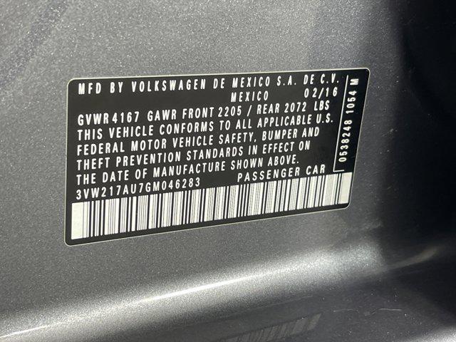 Photo of 2016 Platinum Gray Metallic Volkswagen Golf