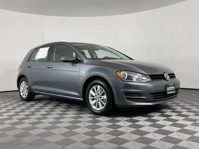 Photo of 2016 Platinum Gray Metallic Volkswagen Golf
